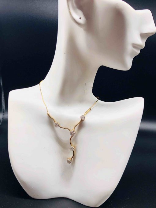 14 KT Yellow Gold Chain With 5 Diamond Flowers