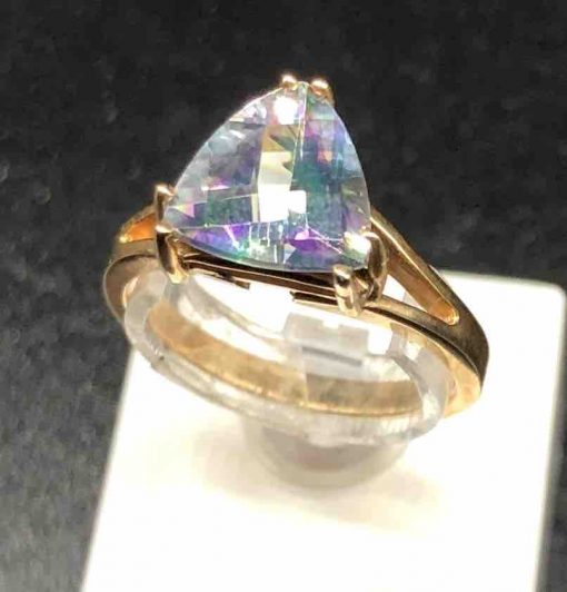 14 KT Yellow Gold Simple Checker-Cut Caribbean Topaz Triangle - Image 2