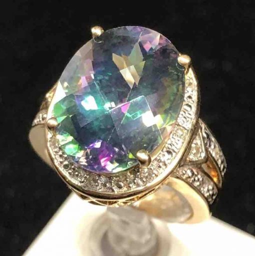 14 KT Yellow Gold Big Oval Caribbean Topaz Surrounded By Diamonds - Image 4