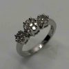 3 diamond flowers ring