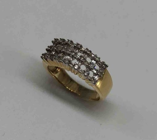 Band With Diamonds And Baguettes