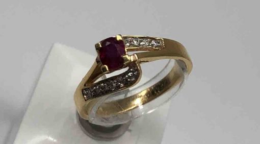 High Set Round Ruby