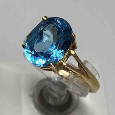 Oval Blue Topaz Ring