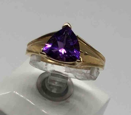 Medium Triangular Amethyst Ring